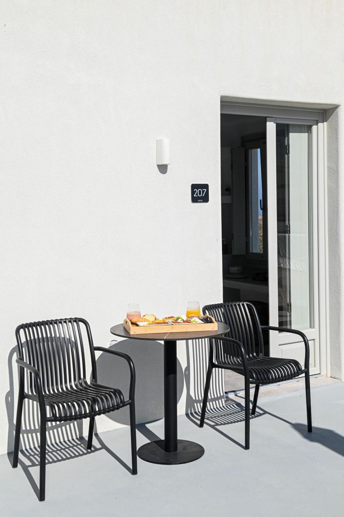 Maeva Suites Santorini Pyrgos Kallistis Exterior photo